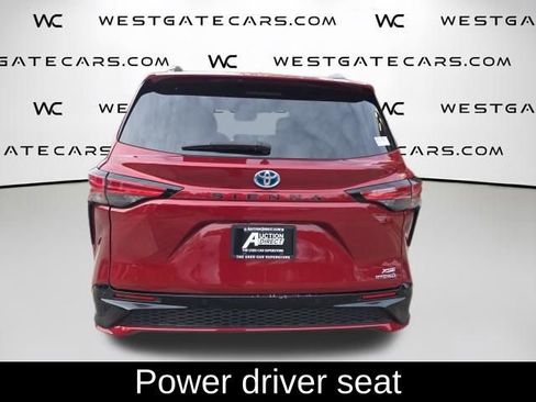 Used 2023 Toyota Sienna XSE w/ XSE Plus Package FWD image 13