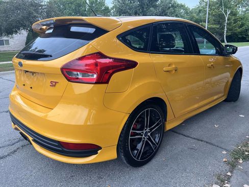 Used 2016 Ford Focus ST image 8
