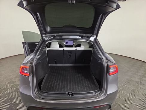 Used 2025 Tesla Model Y Long Range AWD/4WD image 35