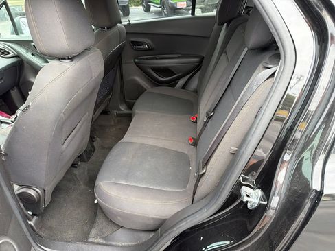 Used 2020 Chevrolet Trax LS w/ Tint and Cruise Package FWD image 6