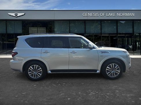 Used 2022 Nissan Armada SL AWD/4WD image 4