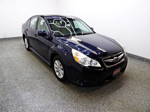 Used 2012 Subaru Legacy 2.5i w/ Alloy Wheel Pkg image 3