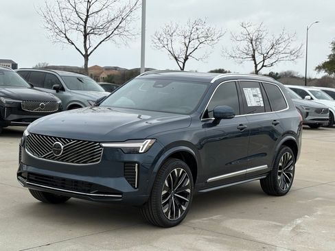 New 2026 Volvo XC90 B6 Plus image 3