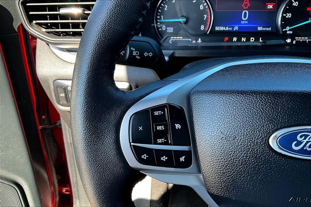 Used 2024 Ford Explorer XLT RWD image 12
