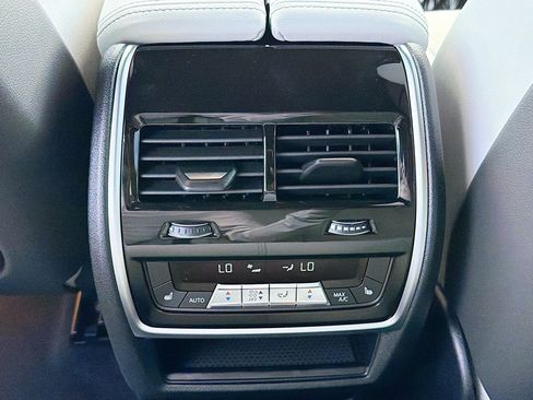 New 2026 BMW X5 xDrive40i w/ M Sport Package AWD/4WD image 19