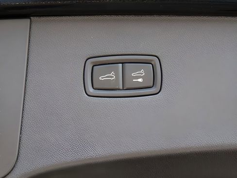 Certified 2025 Porsche Cayenne GTS w/ Technology Package image 18