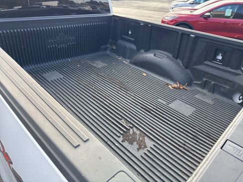 Used 2021 Ford F150 XLT image 12