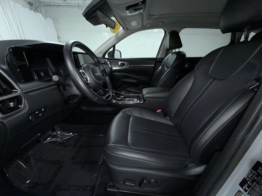 Used 2022 Kia Sorento SX FWD image 12