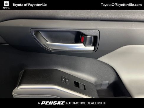Certified 2026 Toyota Highlander XLE AWD/4WD image 24
