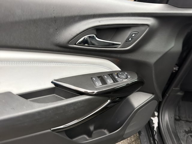 Used 2024 Chevrolet Trax LT w/ LT Convenience Package FWD image 15