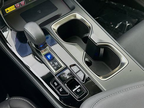 Used 2024 Lexus NX 450h+ AWD w/ Luxury Package image 17