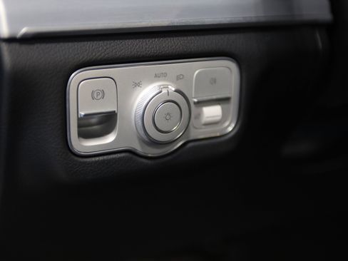 Used 2024 Mercedes-Benz GLS 450 4MATIC image 20