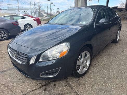 Used 2012 Volvo S60 T5 image 1