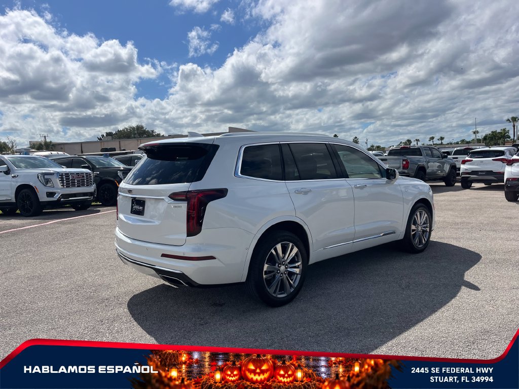 Used 2023 Cadillac XT6 Premium Luxury w/ Platinum Package AWD/4WD image 7