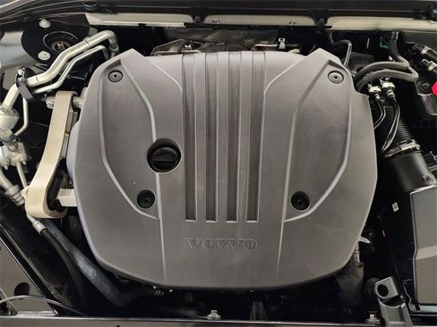 Used 2024 Volvo S60 B5 Core image 31