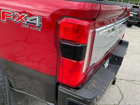Used 2024 Ford F350 King Ranch w/ FX4 Off-Road Package AWD/4WD image 32
