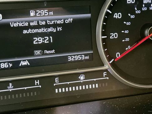 Used 2022 Kia Sorento S AWD/4WD image 20