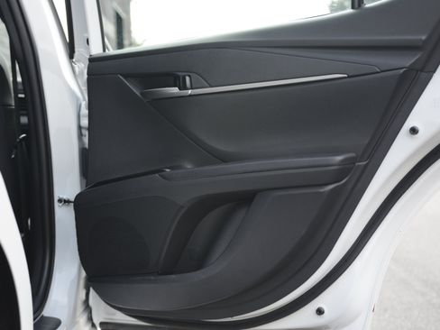 Used 2025 Toyota Camry SE FWD image 30