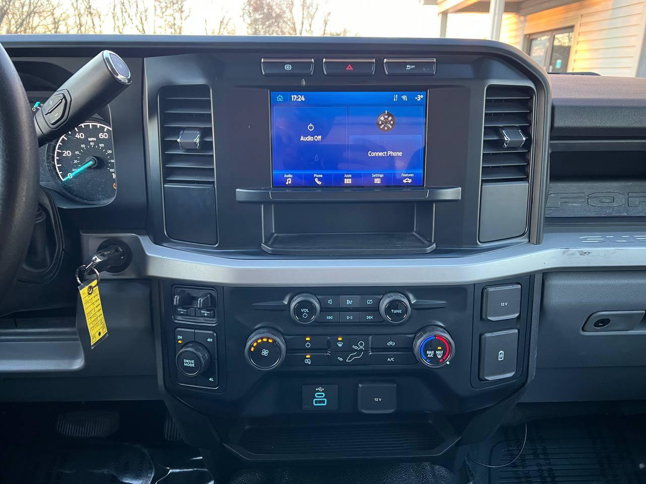 Used 2023 Ford F350 XL AWD/4WD image 18