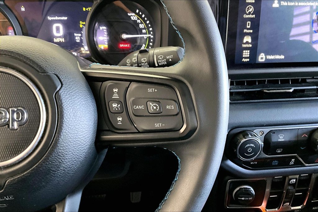 Used 2024 Jeep Wrangler Unlimited Rubicon 4xe AWD/4WD image 21