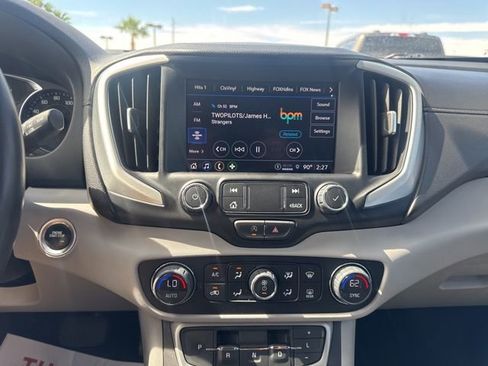 Used 2023 GMC Terrain SLT image 22