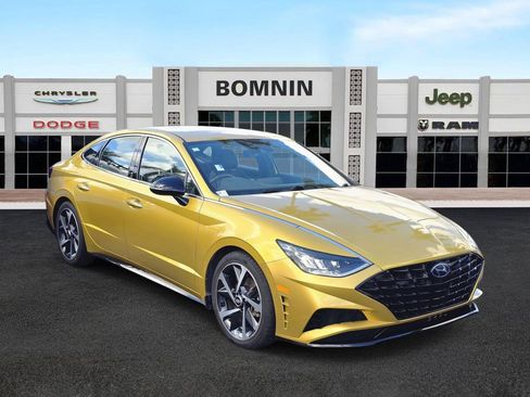 Used 2021 Hyundai Sonata SEL Plus image 2