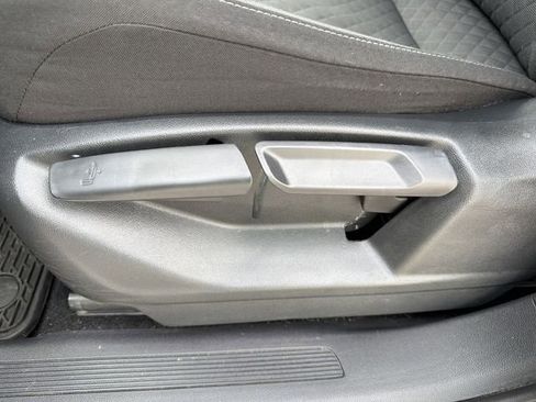 Used 2021 Volkswagen Tiguan S image 14