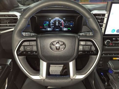 Used 2024 Toyota Sequoia Platinum image 19