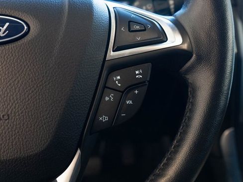 Used 2023 Ford Edge Titanium image 21