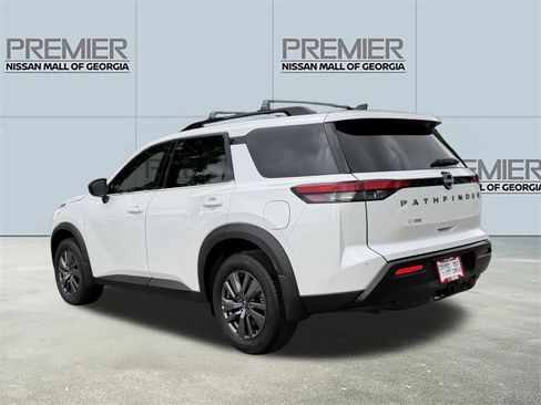 New 2026 Nissan Pathfinder SV w/ SV Premium Package FWD image 23
