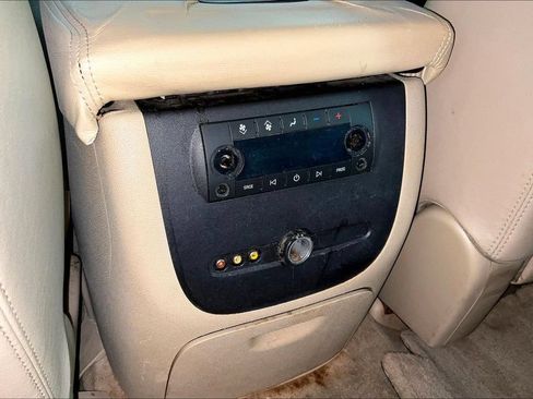Used 2008 GMC Yukon XL SLT RWD image 31
