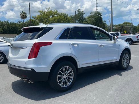 Used 2017 Cadillac XT5 Luxury FWD image 6