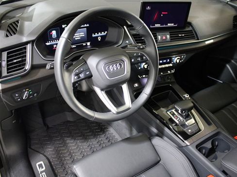 Certified 2025 Audi Q5 2.0T Premium Plus w/ Premium Plus Package image 19