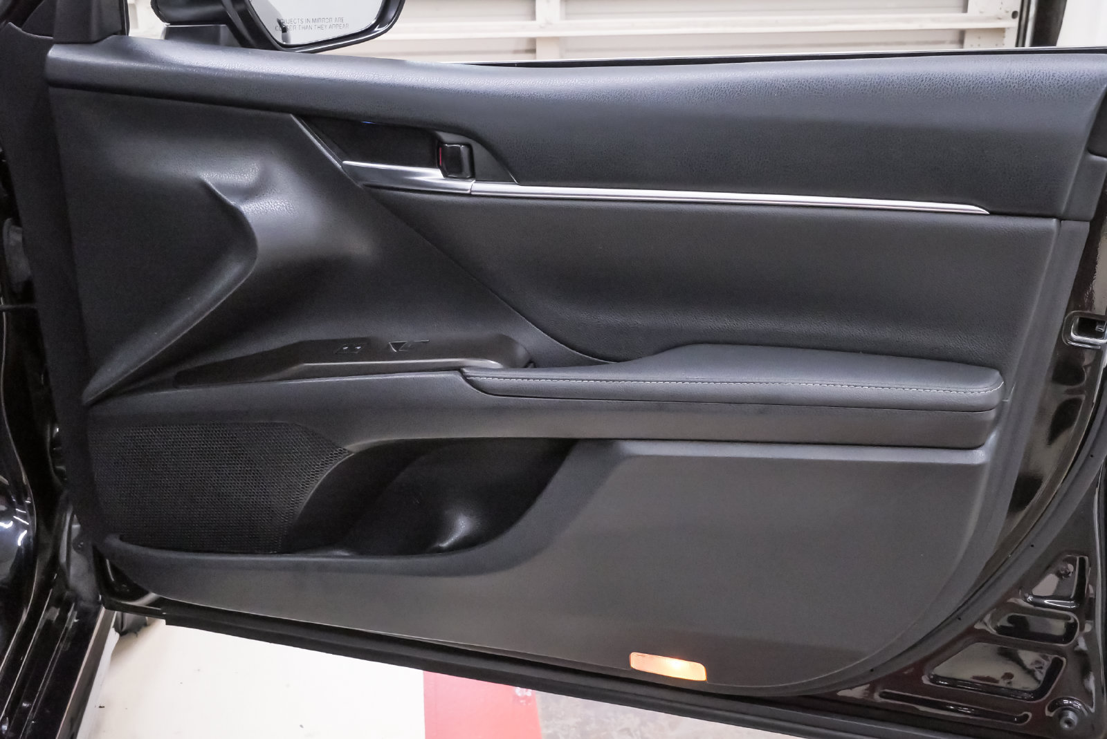 Used 2022 Toyota Camry XSE FWD image 27