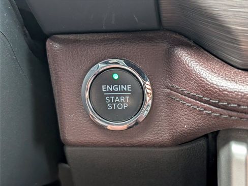 Used 2024 Ford Expedition Limited AWD/4WD image 26