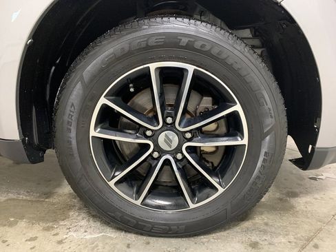 Used 2019 Dodge Journey SE w/ Premium Group image 29