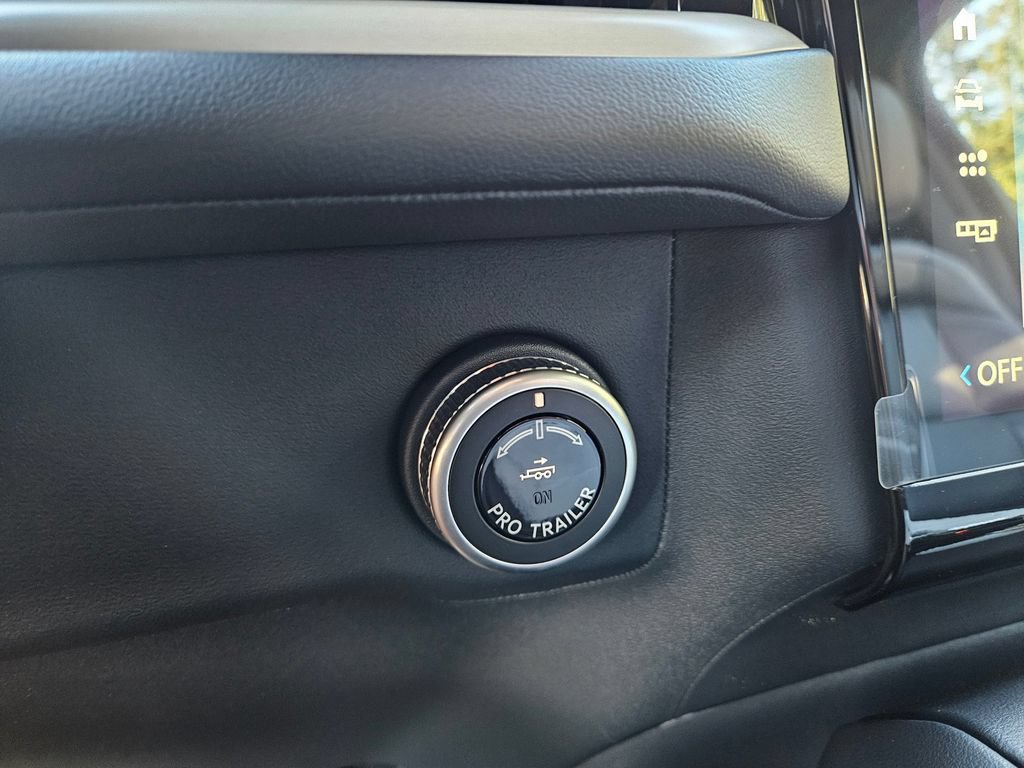 New 2027 Lincoln Navigator Reserve w/ Jet Appearance Package AWD/4WD image 30