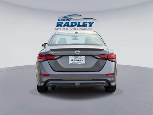 Used 2020 Nissan Sentra SR image 3