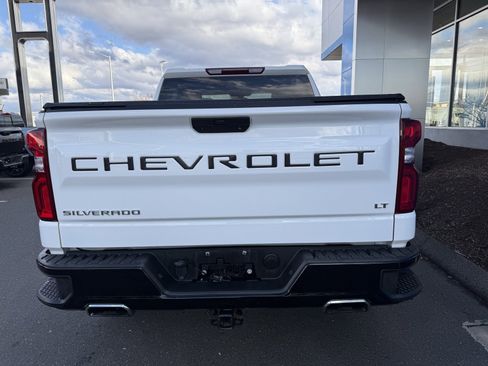 Used 2021 Chevrolet Silverado 1500 LT Trail Boss image 9