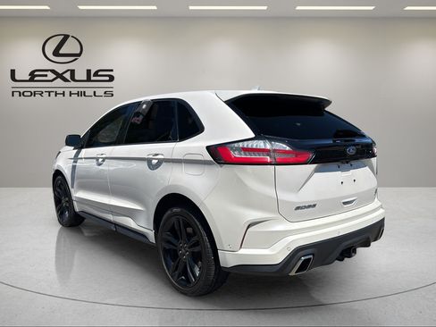 Used 2019 Ford Edge ST w/ Equipment Group 401A AWD/4WD image 8