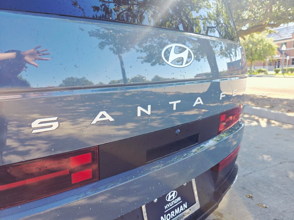 Certified 2025 Hyundai Santa Fe SEL FWD image 20