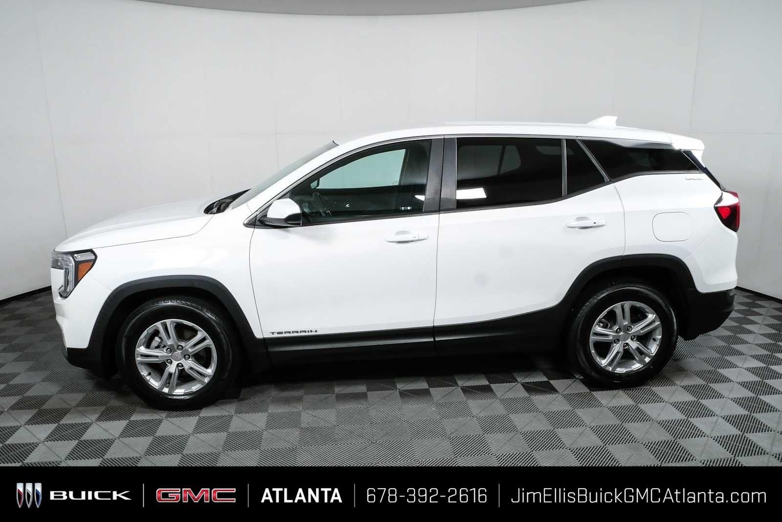 Used 2023 GMC Terrain SLE FWD image 29