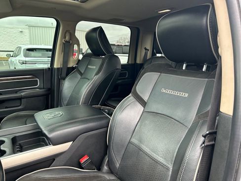 Used 2020 RAM 3500 Laramie image 19
