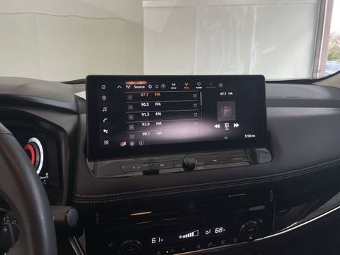 Certified 2024 Nissan Rogue SL image 26