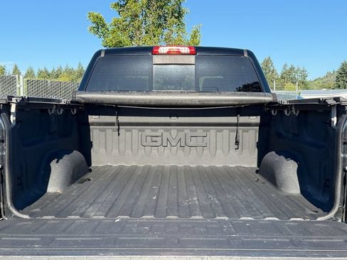 Used 2018 GMC Sierra 1500 SLT AWD/4WD image 22