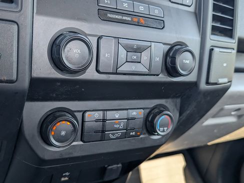 Used 2019 Ford F150 XL w/ Equipment Group 101A Mid image 12