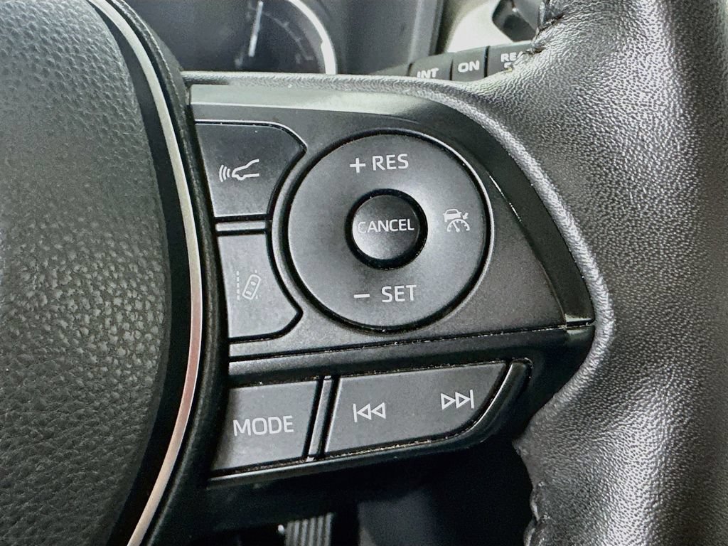 Used 2024 Toyota RAV4 XLE Premium FWD image 25