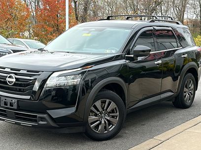 Certified 2022 Nissan Pathfinder SV