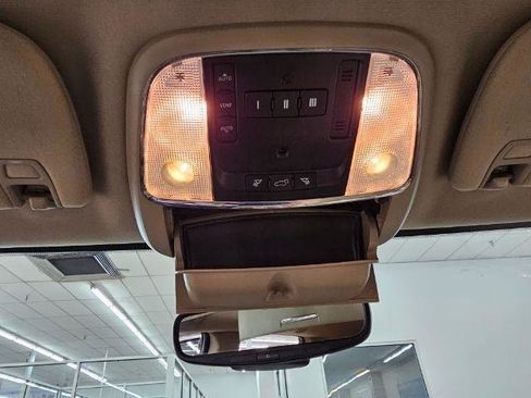 Used 2018 Jeep Grand Cherokee Limited w/ Trailer Tow Group IV image 24