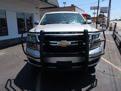 Used 2018 Chevrolet Tahoe 4WD w/ Max Trailering Package image 2